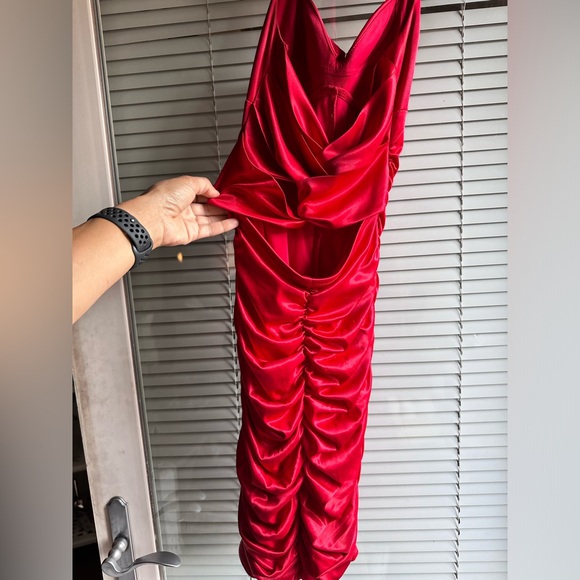 Mini Red dress - Picture 3 of 4